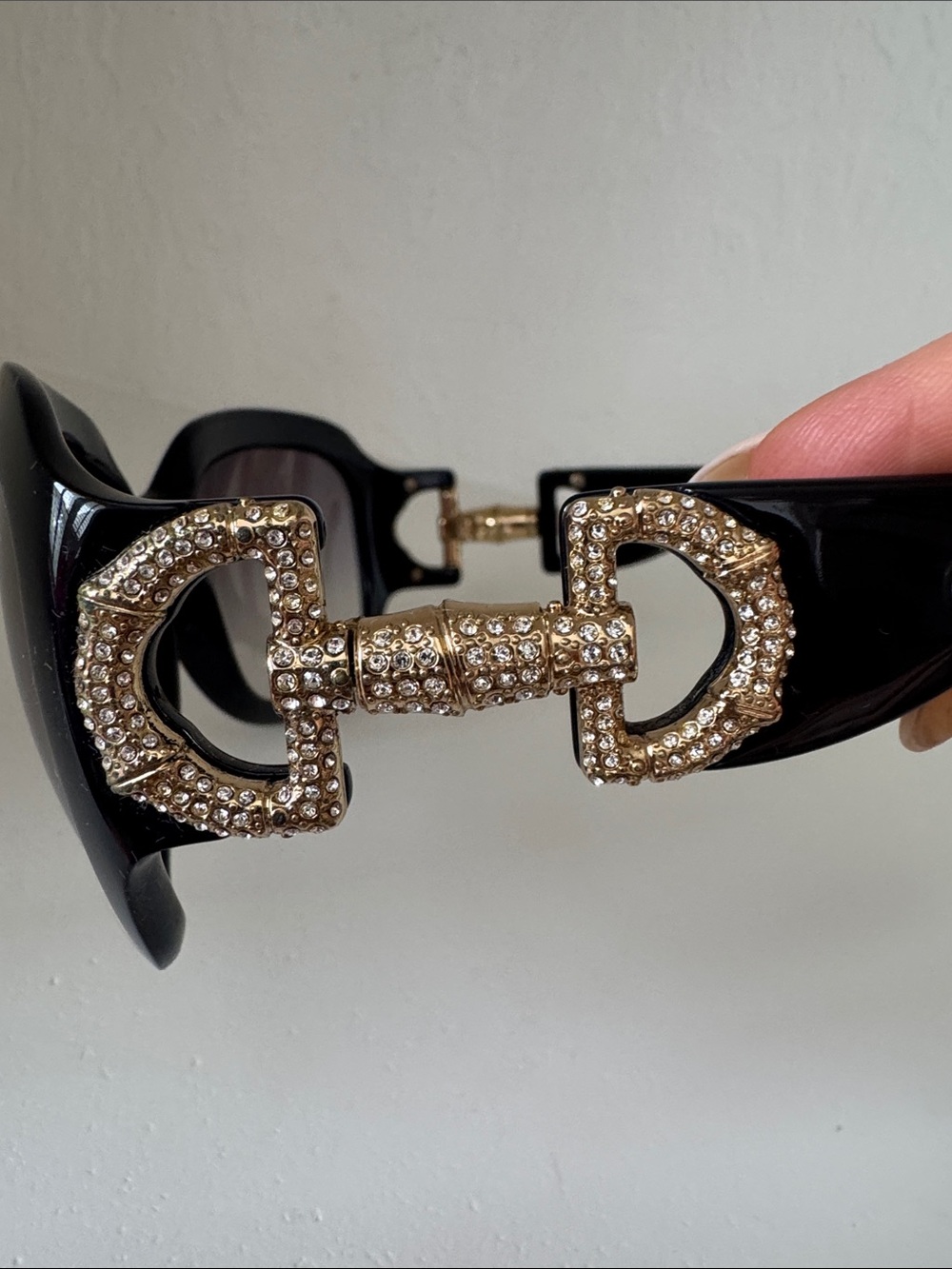 Gucci Black Oversized Gradient Sunglasses - Picture 5 of 10